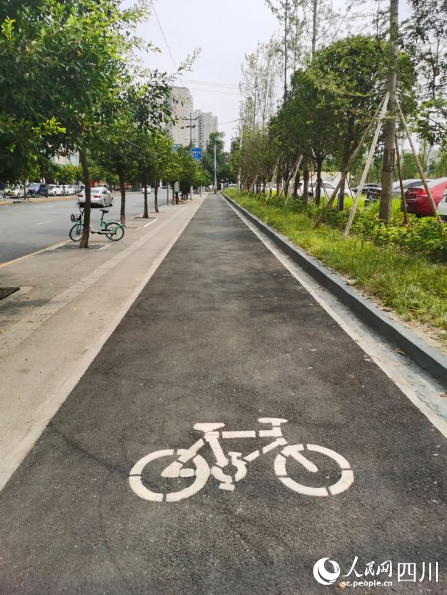 整改后的道路。錦江區(qū)住建和交通局供圖