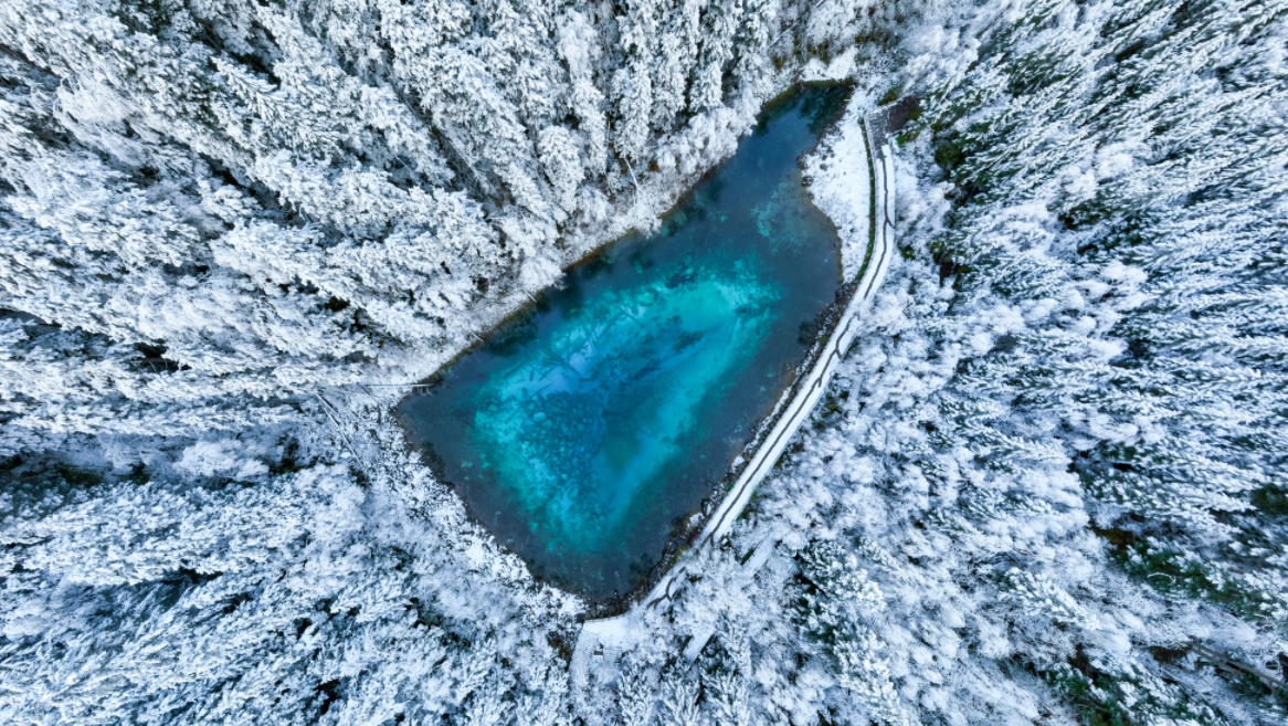 冬季九寨溝海子航拍圖