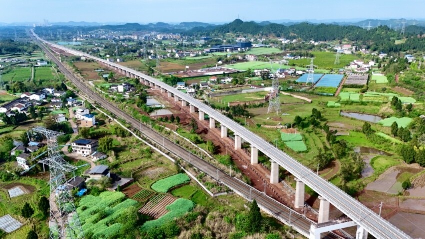 巴南高鐵。中國鐵路成都局供圖