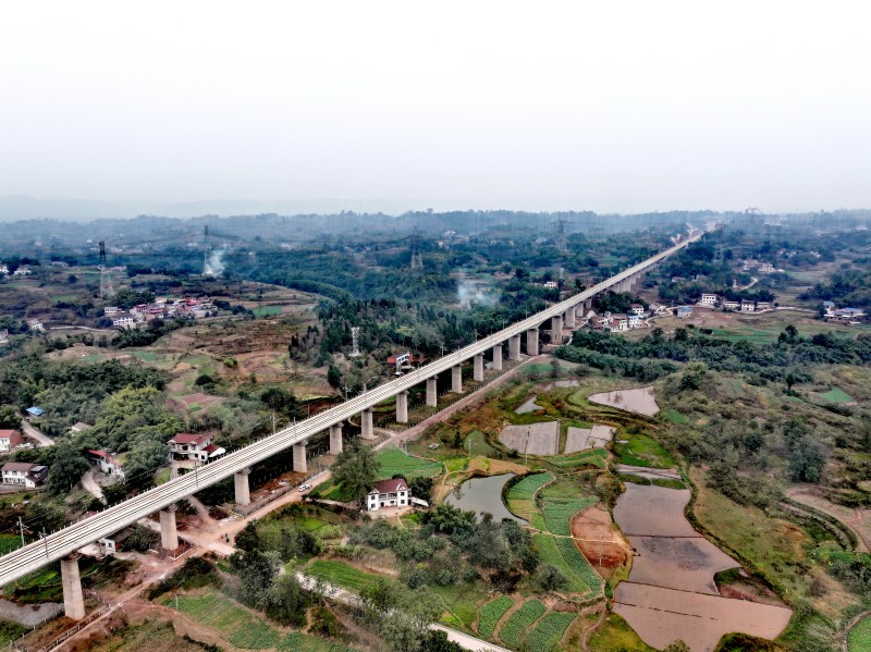 四川鐵建承建的自宜鐵路（四川省首條時速350km高鐵）ZYZQ-2標。四川鐵建供圖