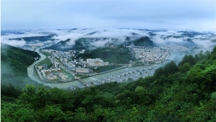 青川縣城。王開(kāi)晉攝